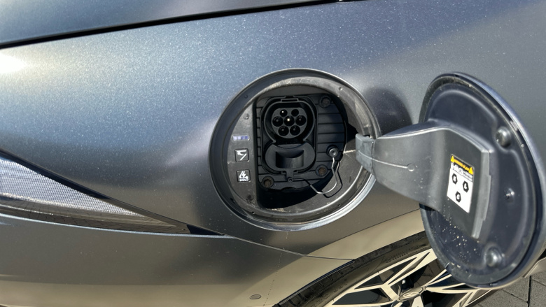 Hyundai IONIQ 6 239kW Ultimate 77kWh 4dr AWD Auto Electric Saloon